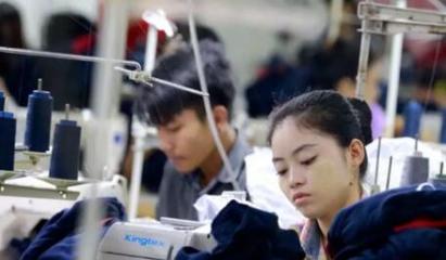 代工廠停工潮來襲 寶成、阿迪達斯供應鏈遇挫，折射服裝業凜冬